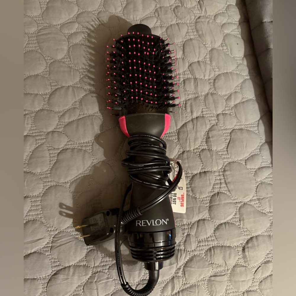 Revlon Hot Volumizer Hot Dryer Curling Brush